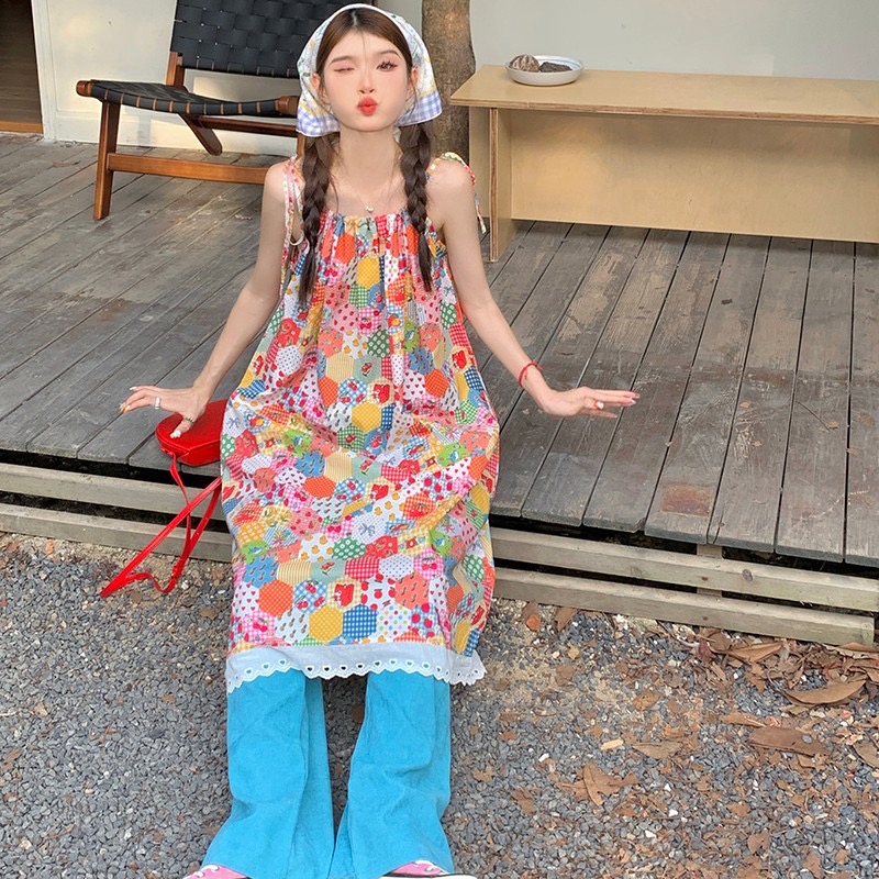 卡通碎花吊帶連衣裙女夏季甜美森系田園風夏日多巴胺海邊穿搭裙子