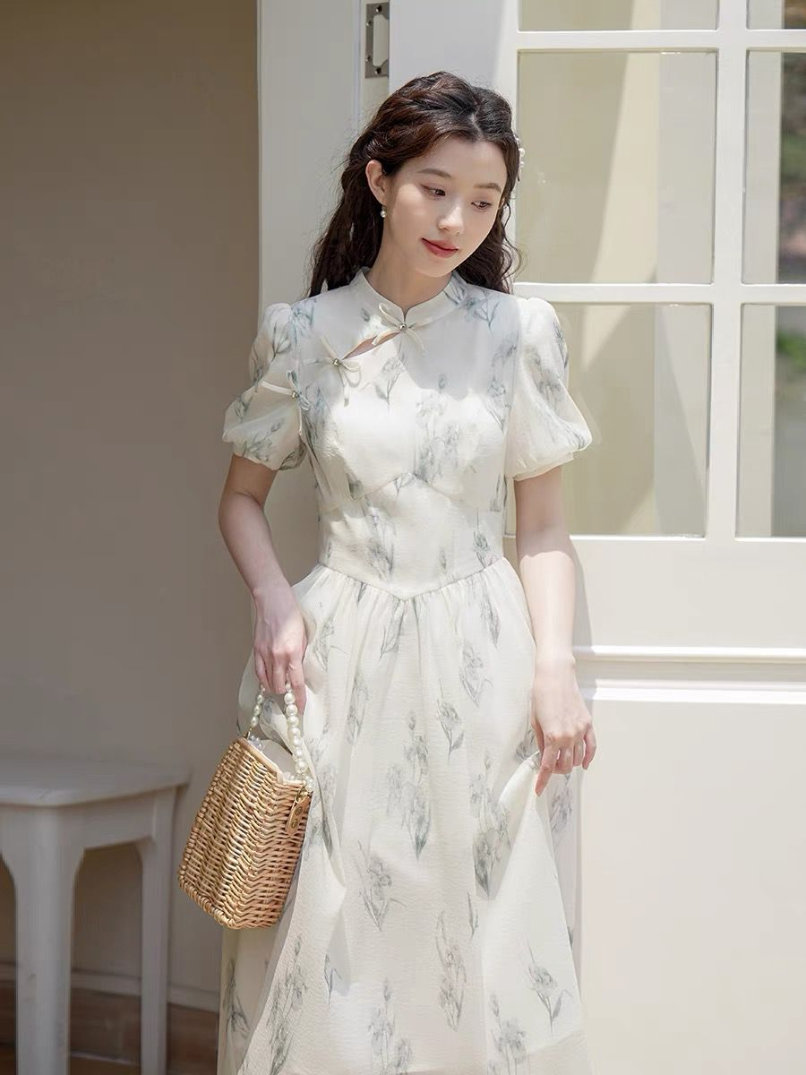 新中式少女甜美蝴蝶結溫柔風泡泡袖花朵文藝年輕款改良旗袍連衣裙