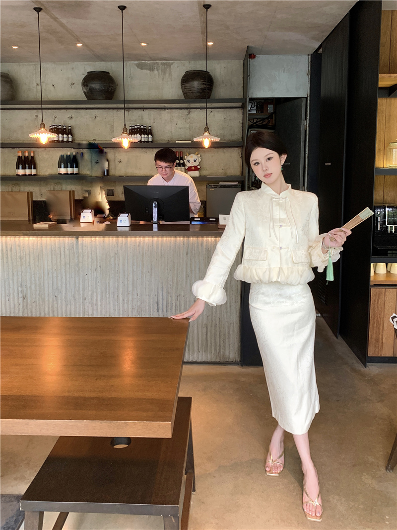 實拍~2024春季新款國風上衣杏色新中式兩件套裝高腰半身裙子