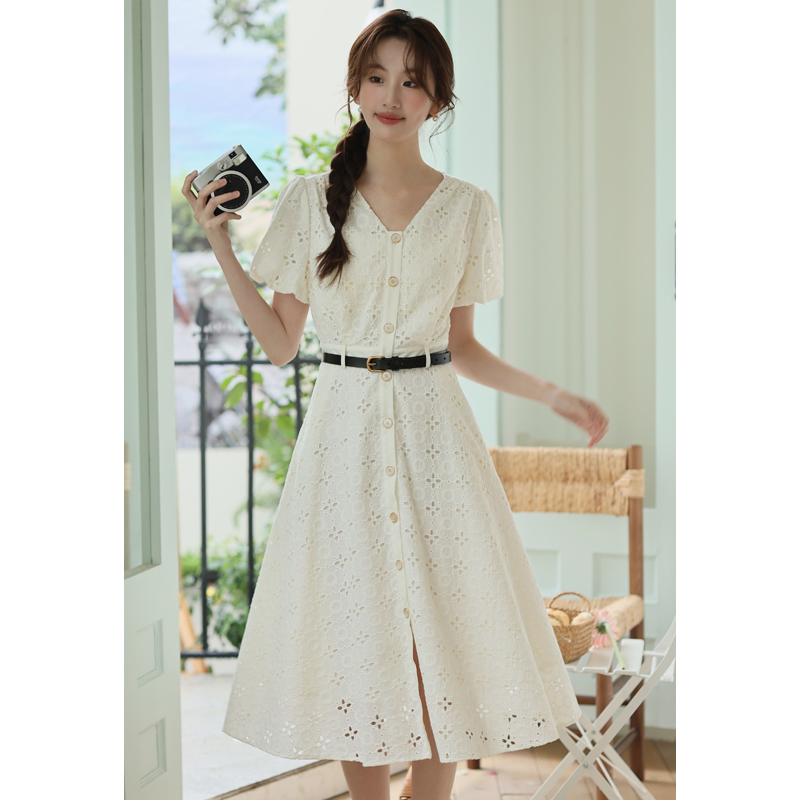 No less than 137 real shot 2024 French style niche V-neck mid-length waist dress