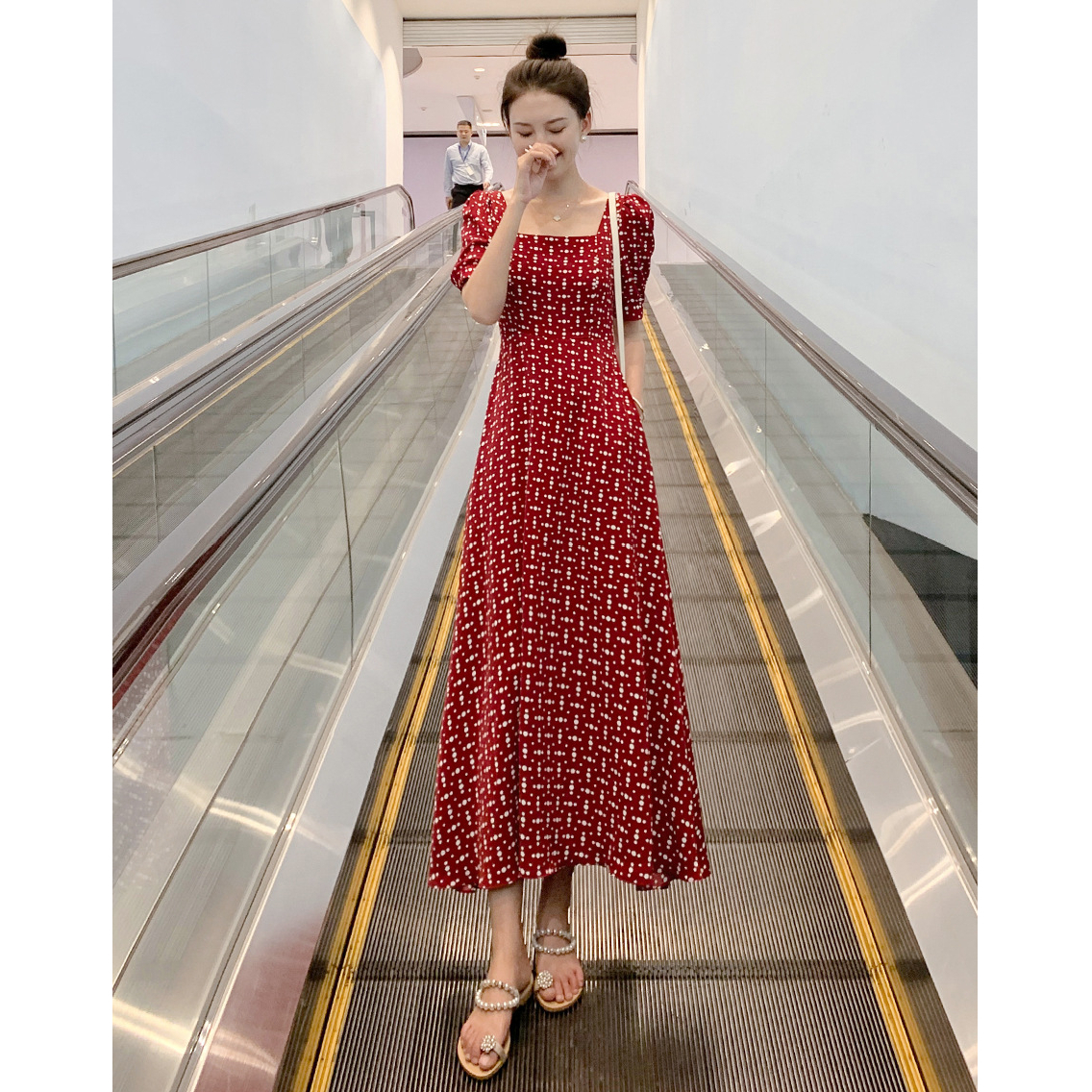 Floral dress for women summer 2024 new Korean style goddess style over the knee burgundy waist slimming fairy chiffon skirt