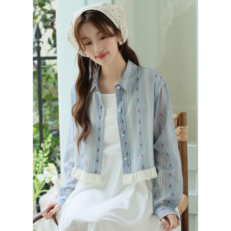 No less than 89 real shot 2024 gentle and sweet floral striped embroidery stitching beautiful top