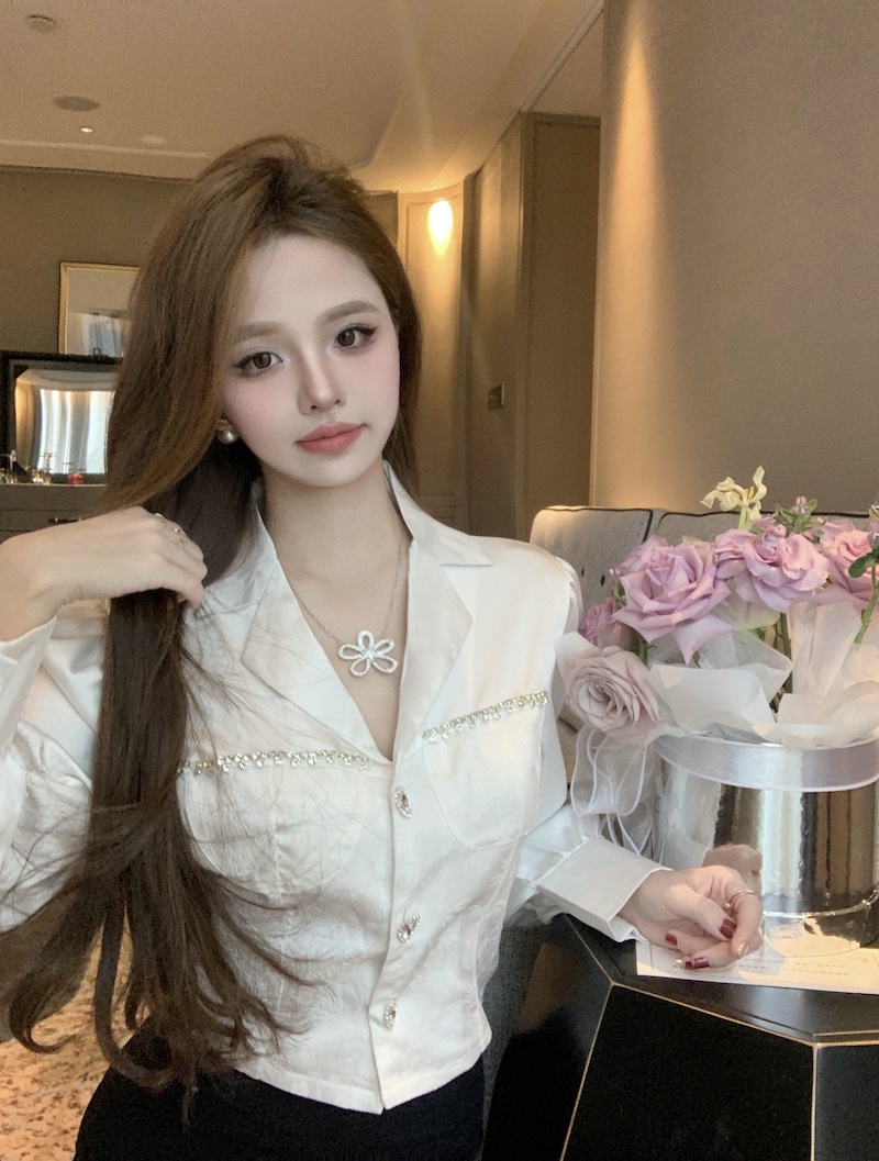 實拍 漂亮鑲鑽白襯衫女設計感春季獨特上衣超好看修身洋氣小衫