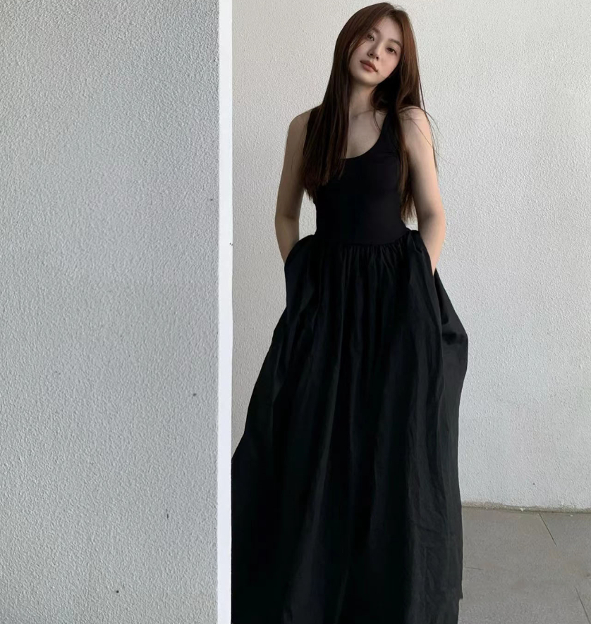 夏季吊帶連衣裙女高級感巨顯瘦長裙黑色宴會禮服拖地裙子內搭裙