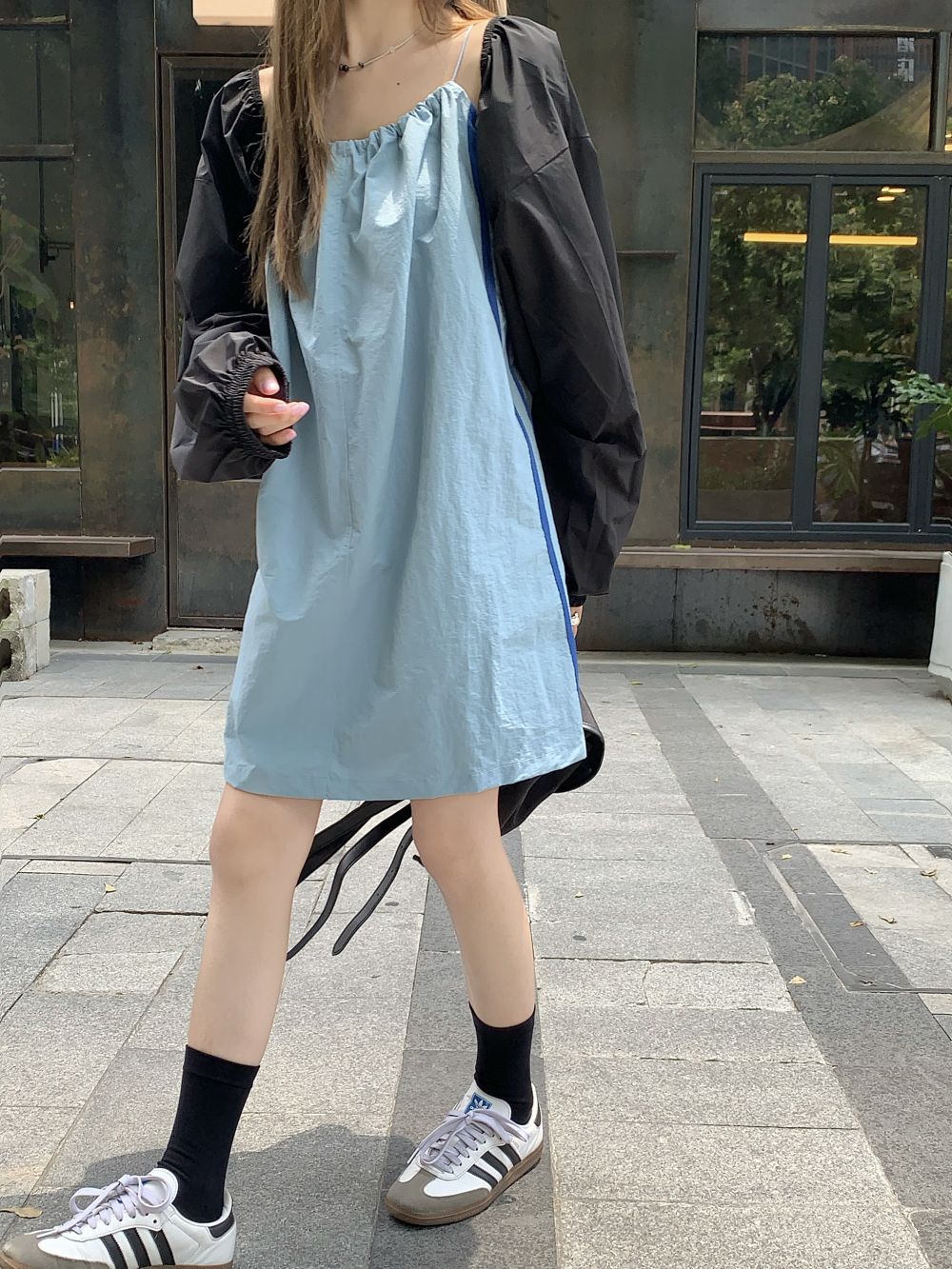 實拍三標齊設計感復古風吊帶連衣裙+短款防曬披肩