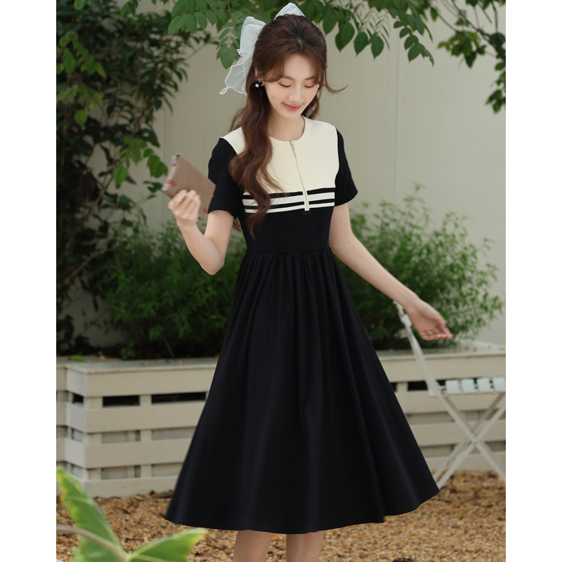 No less than 137 real shot 2024 French style contrasting color stitching waist slimming dress