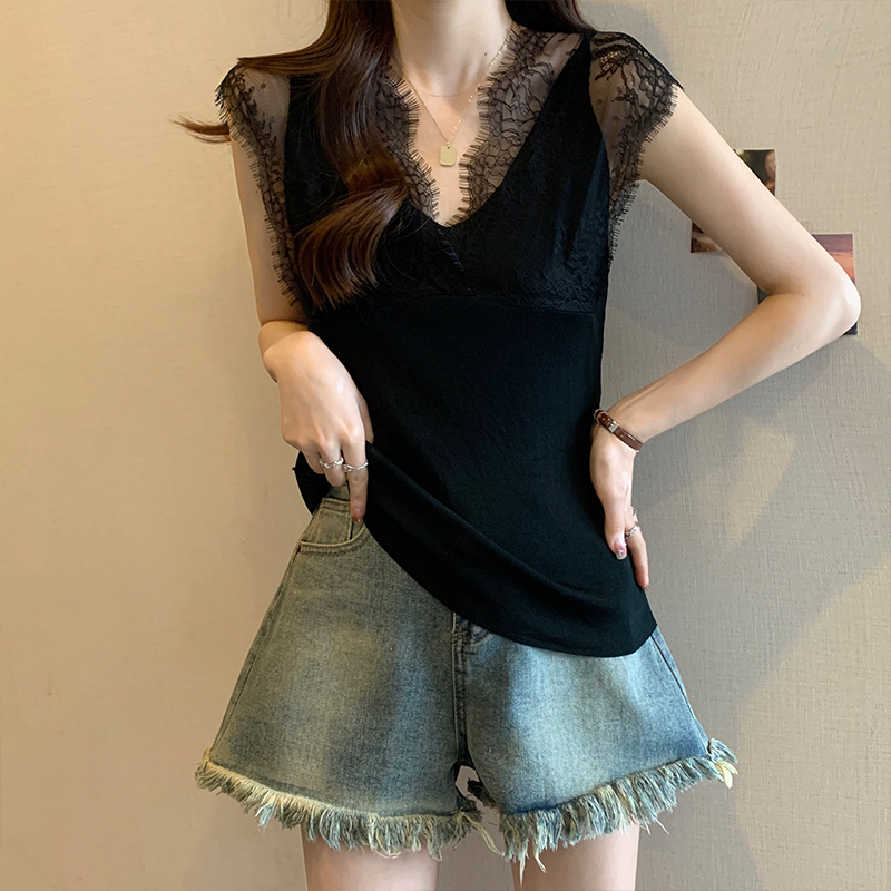 實拍大碼女裝春夏新款設計感蕾絲拼接吊帶背心內搭無袖針織衫上衣