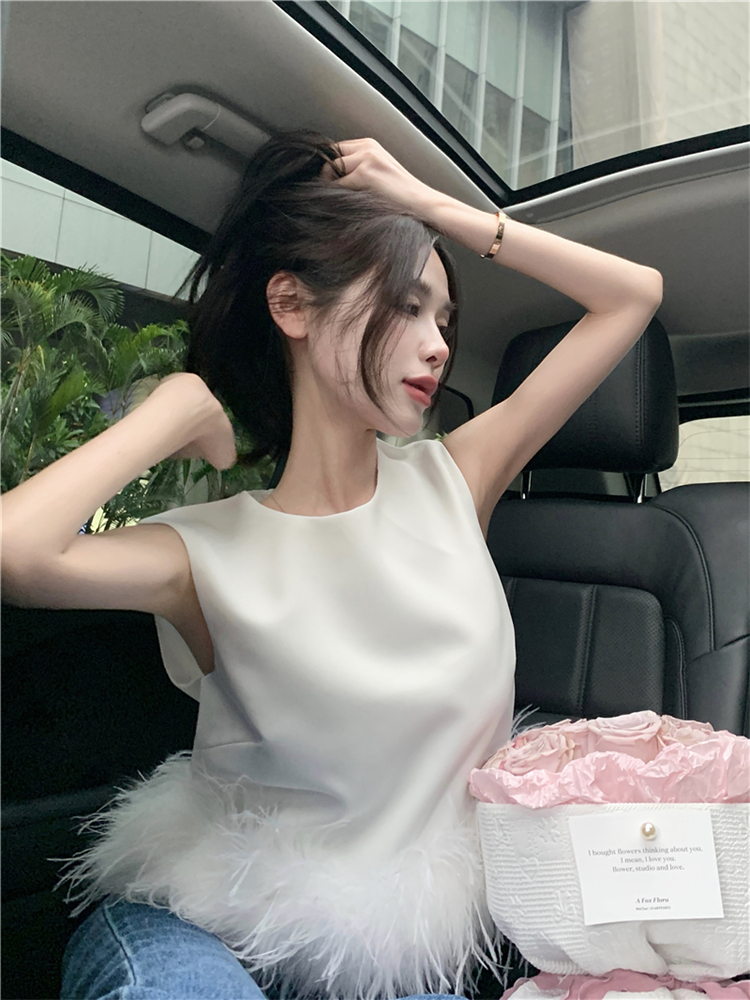 實拍 香檳名媛聚會設計感高級毛毛裝飾背心短款上衣