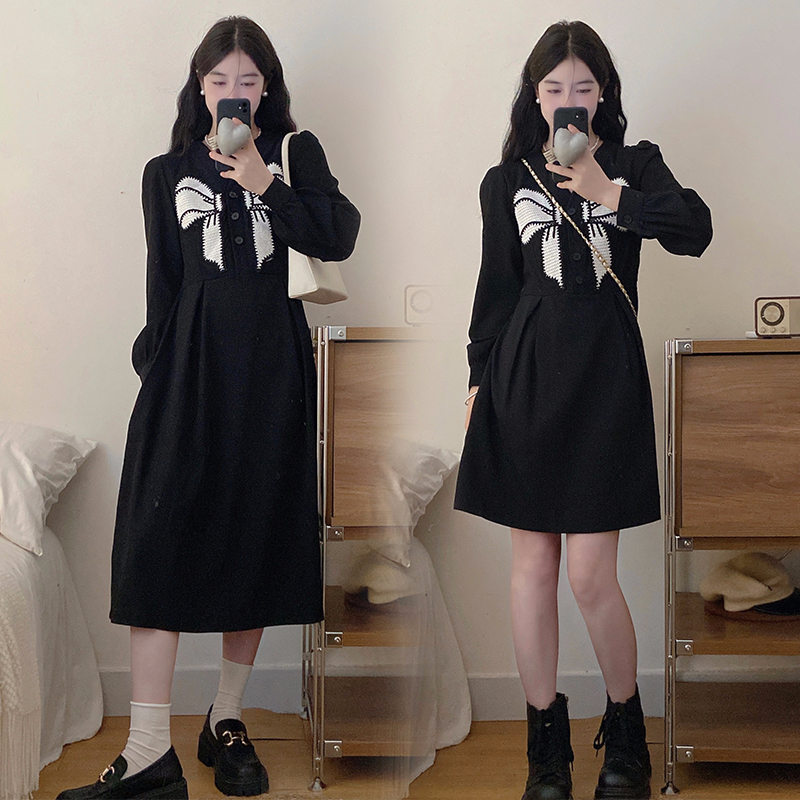 大碼女裝胖mm春季V領氣質顯瘦長短連衣裙蝴蝶結閨蜜小黑裙a字裙