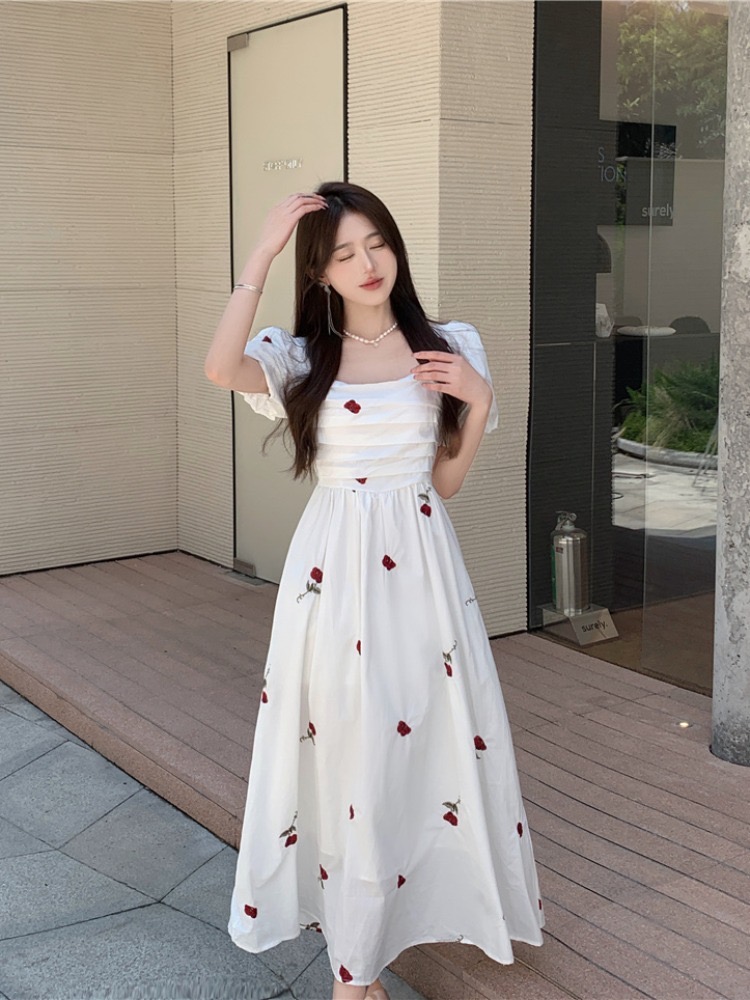 夏季2024新款玫瑰花印花連衣裙女法式收腰氣質高級感燈籠袖長裙子