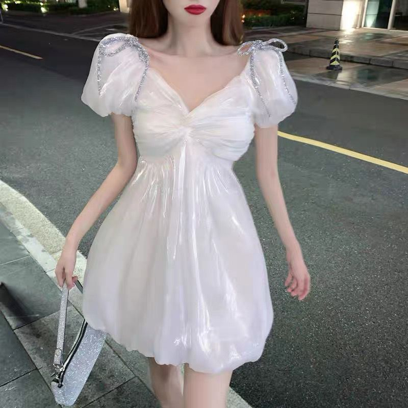 法式珠光連衣裙春夏2024新款收腰復古蝴蝶設計感小眾仙女超仙裙子