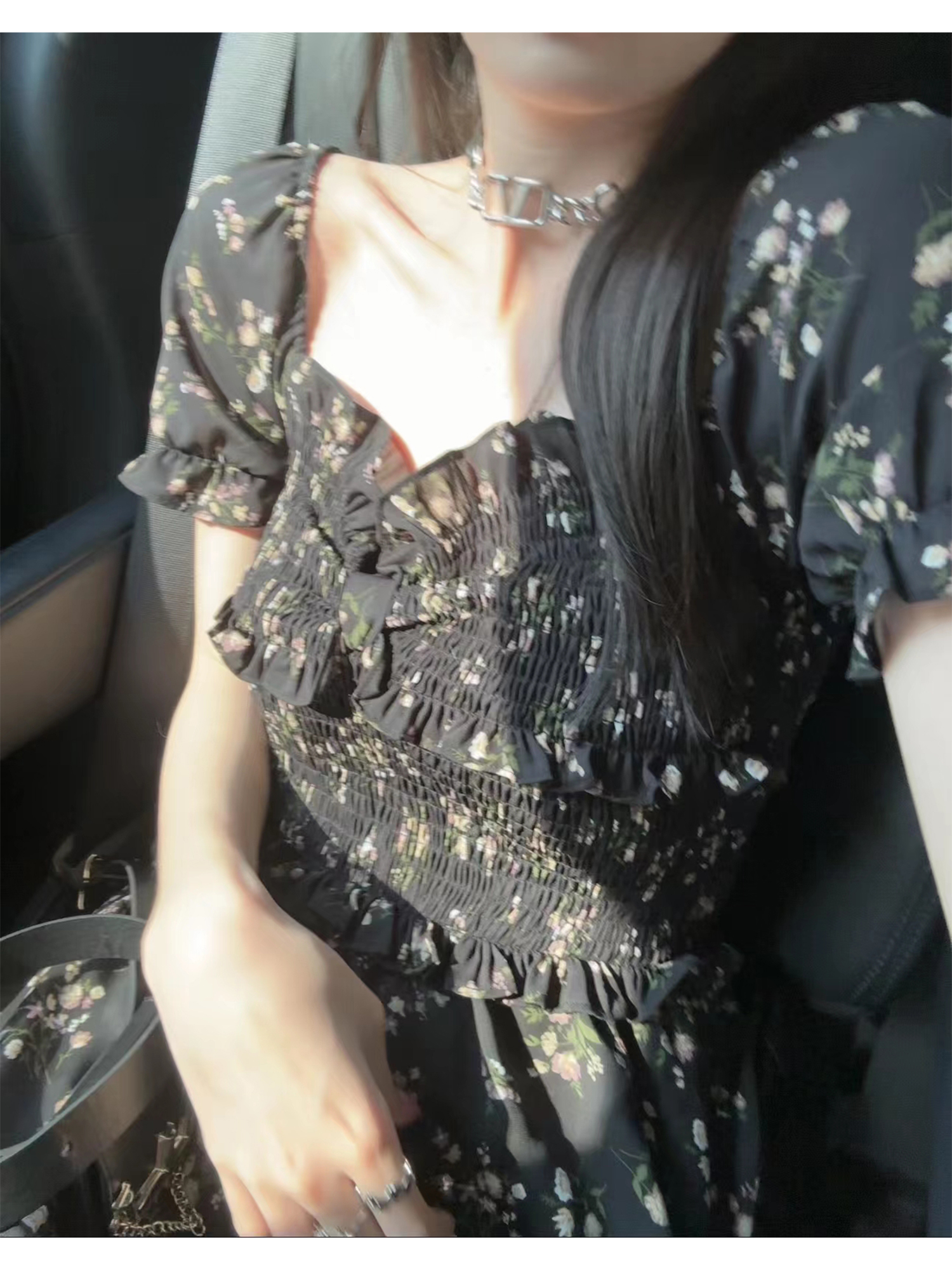 夏季閨蜜碎花吊帶連衣裙收腰顯瘦高級感+短袖木耳邊A字碎花長裙女