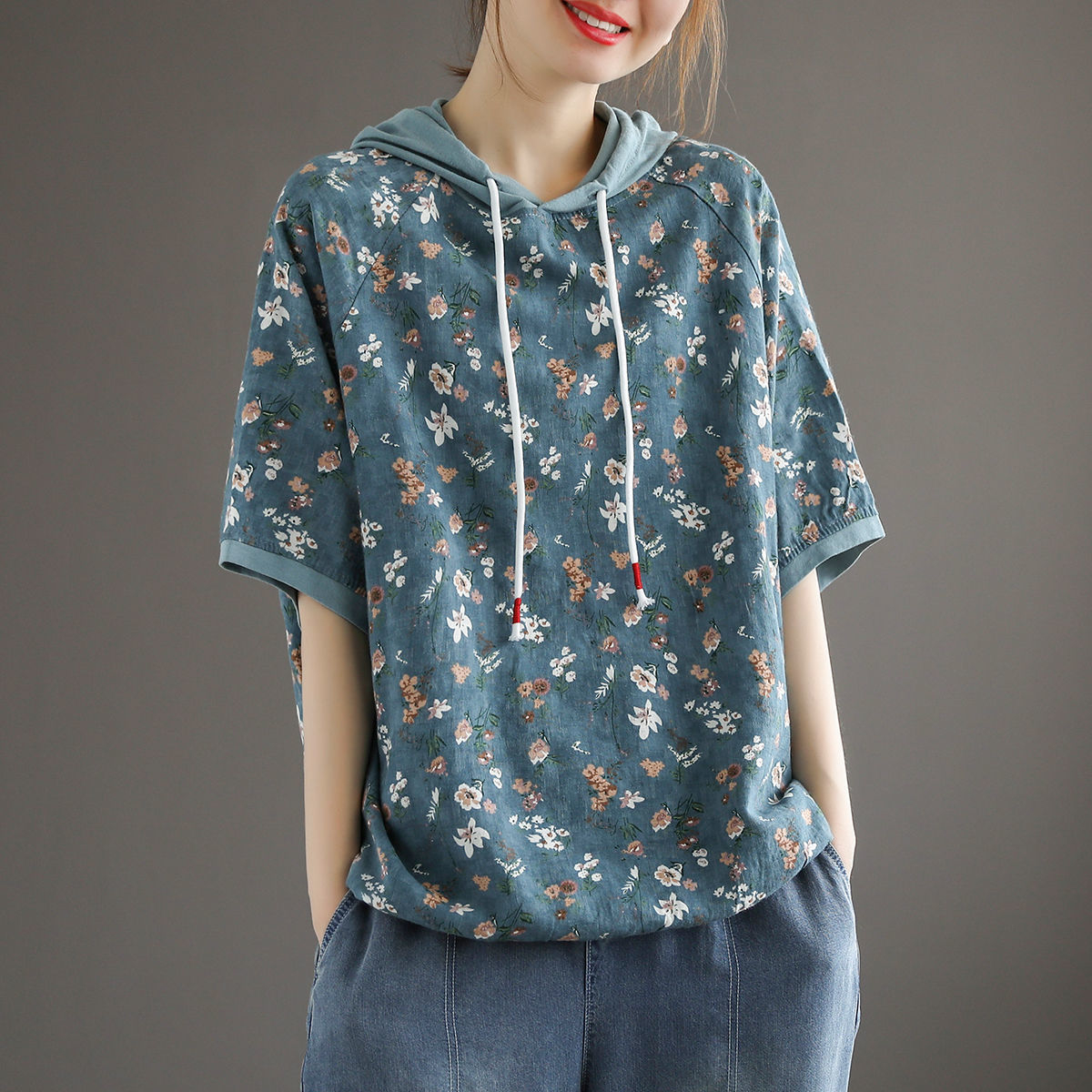 Cotton literary retro hooded short-sleeved T-shirt for women, versatile floral loose pullover top 2024 summer new style