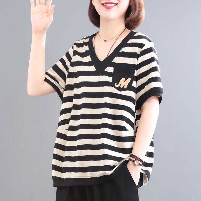 2024夏裝新款韓版大碼遮肉v領套頭時尚休閒氣質條紋短袖t恤女