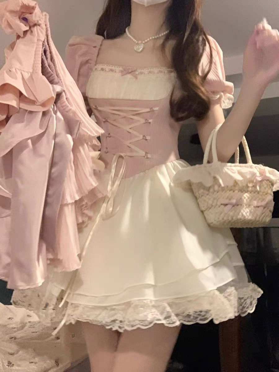 泡泡袖方領甜美連衣裙女2024夏新款修身氣質拼色抽繩顯瘦修身短裙