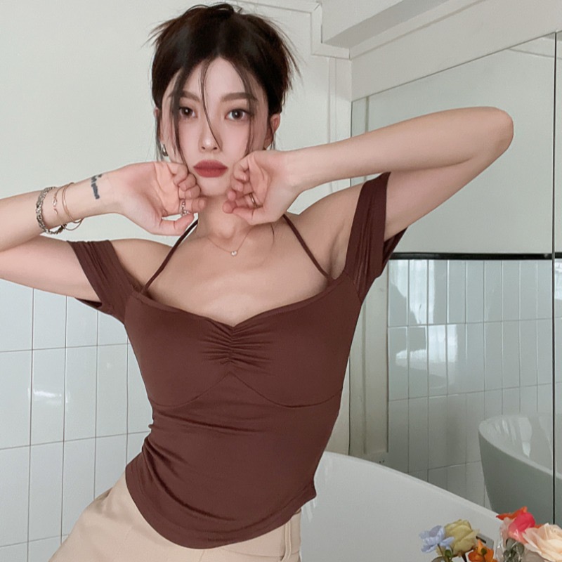 純欲辣妹性感一字肩掛脖吊帶短袖t恤女2024夏季修身短款別致上衣