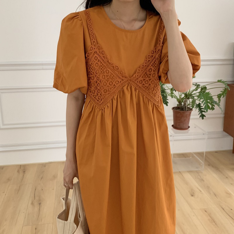 Cross-border French platycodon skirt lace crochet suspender design fake two-piece loose high-waisted dress Hong Kong style summer