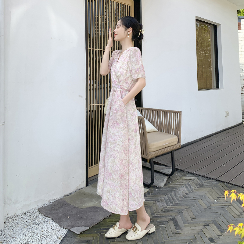 性感歐美風休閒連衣裙碎花韓版辣妹女士中長款方領開叉泡泡小姐姐