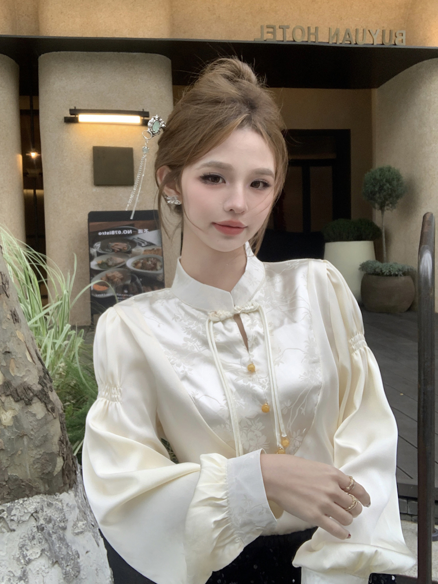 實拍 新中式國風盤扣刺繡襯衫女春燈籠袖馬面裙上衣別致絕美襯衣