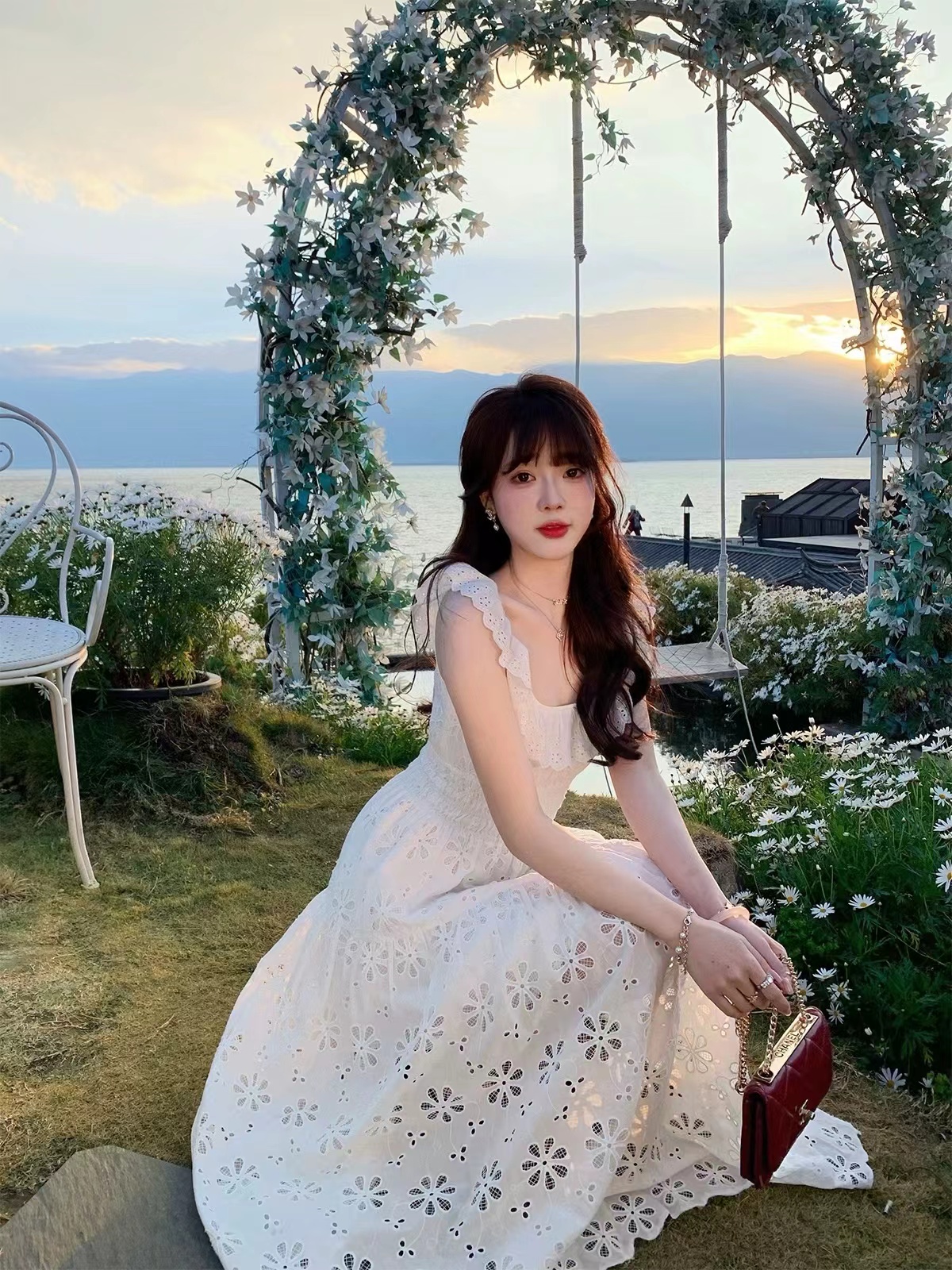 早春夏白色無袖連衣裙蕾絲吊帶裙女2024春季新款女裝氣質裙子