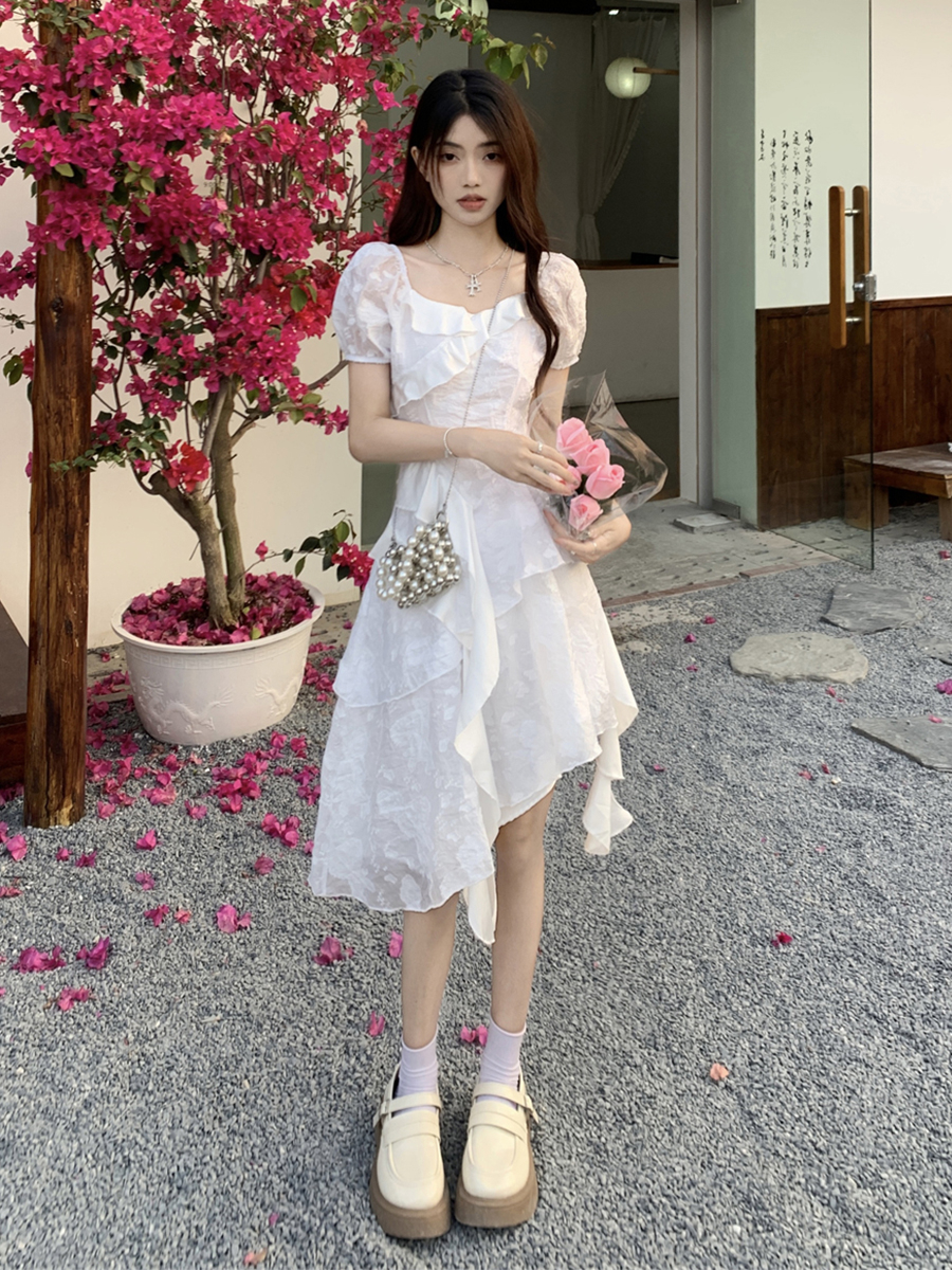 白色茶歇式設計感不規則荷葉邊帶內襯連衣裙收腰顯瘦氣質仙女裙子
