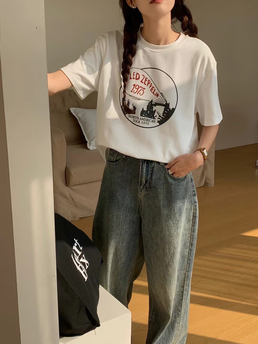 實拍～圓領字母印花T恤女2024春夏新款寬鬆落肩通勤創意短袖