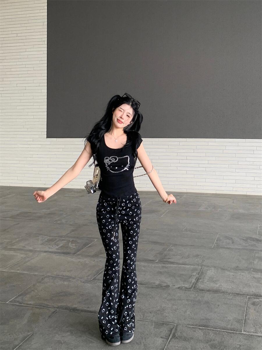 實拍燙鑽貓咪套裝2024春夏可愛風圓領顯瘦修身上衣提臀喇叭褲
