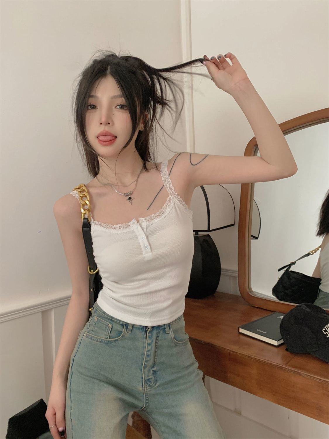 260隨心裁蕾絲花邊吊帶背心女夏修身無袖短款上衣