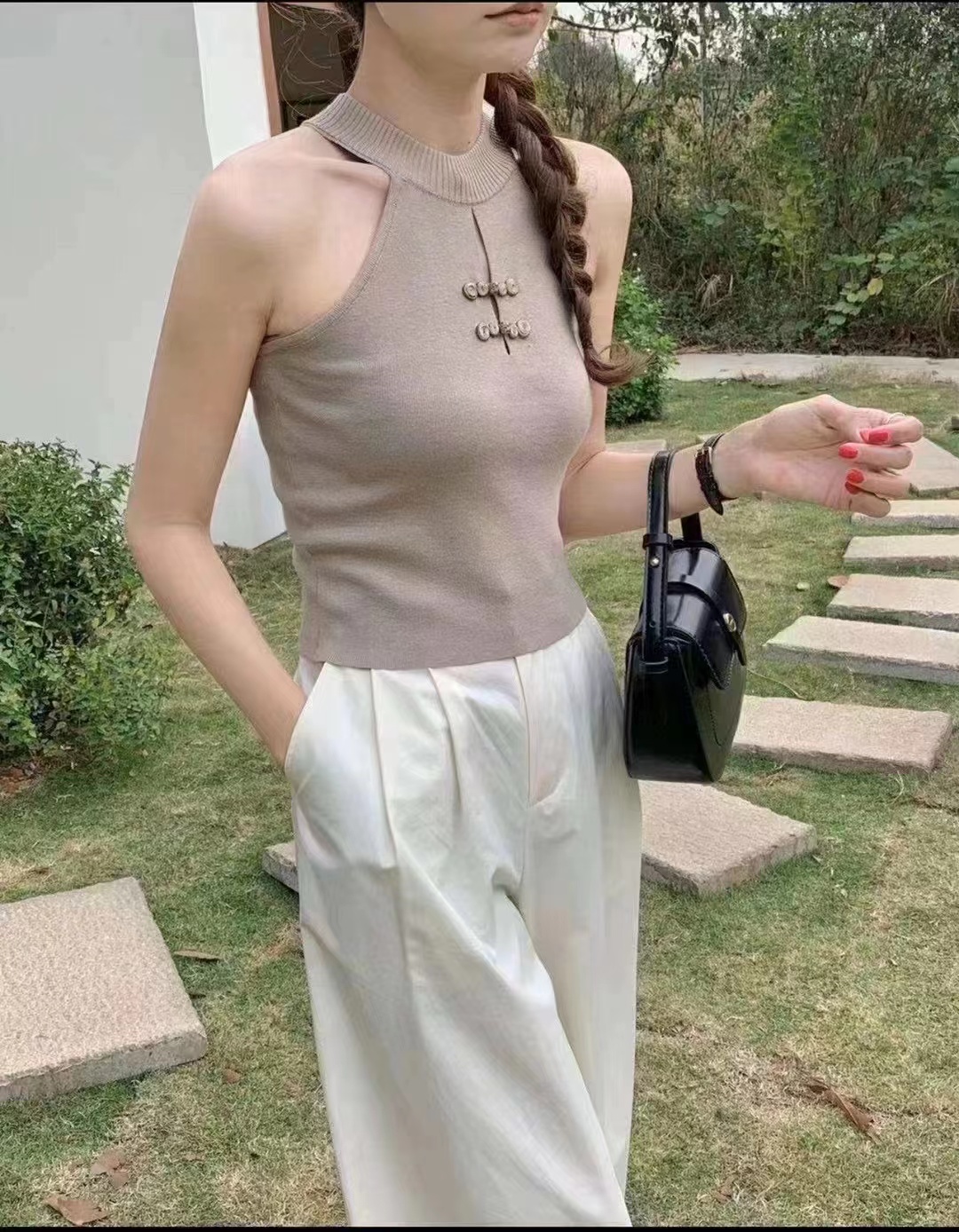 新中式吊帶女內搭外穿2024春夏新款修身顯瘦內搭無袖掛脖盤扣上衣