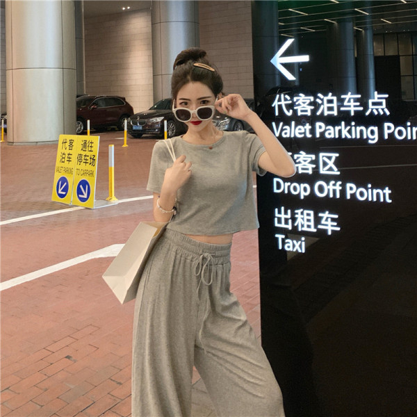 2024新款純色修身短款露肚臍短袖T恤女+鬆緊高腰闊腿褲休閒褲套裝