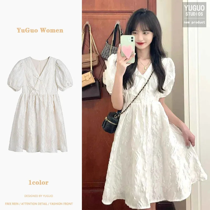 Princess Puff Dress Women's Summer Puff Sleeve V-Neck Niche Design High-end, Chic, Beautiful and Unique Skirt