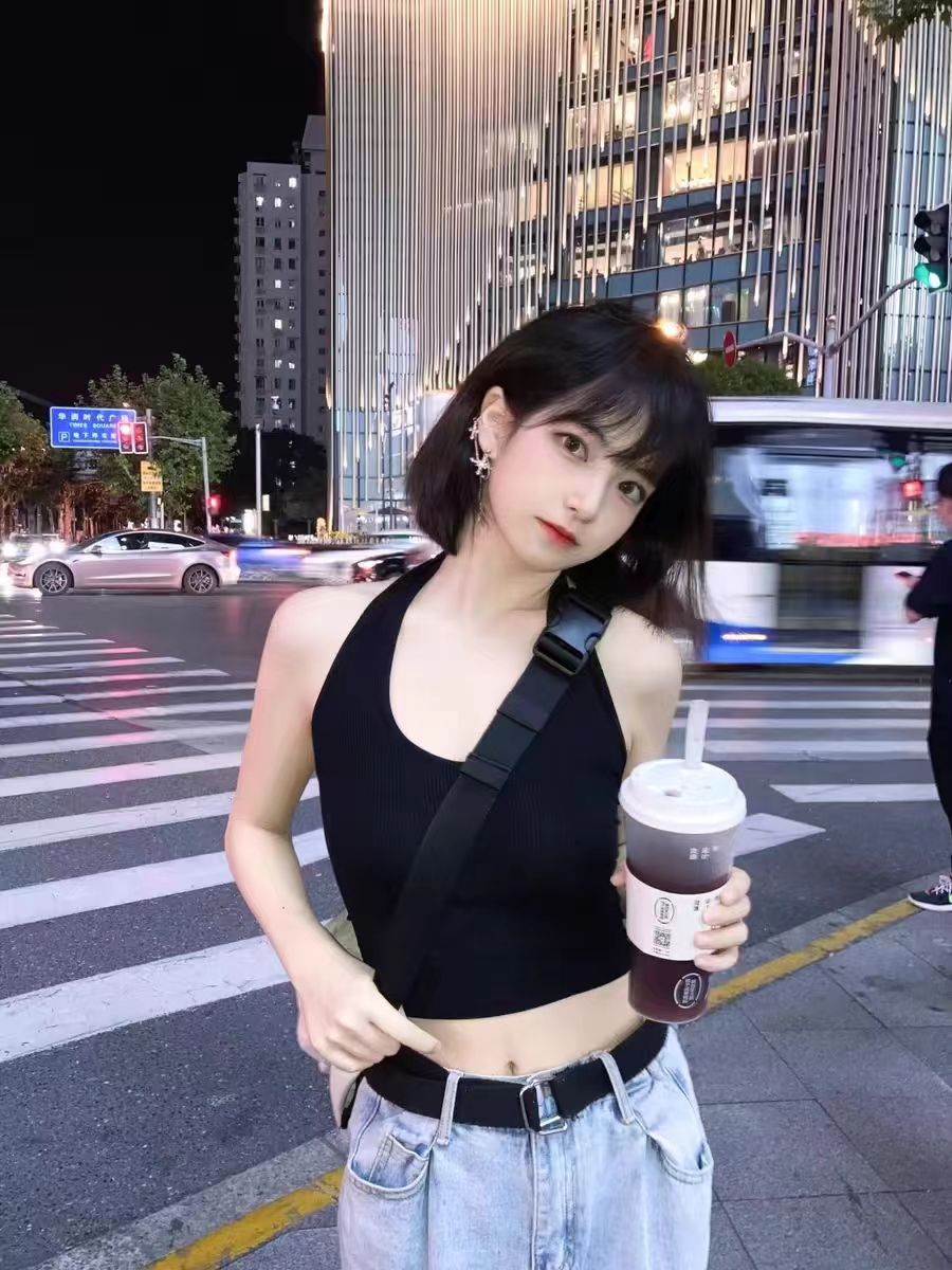 白色吊帶女內搭美背背心文胸一體掛脖小背心帶胸墊夏外穿露背上衣