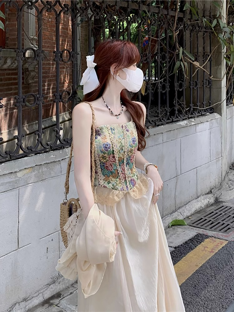法式復古油畫碎花吊帶背心防曬衫半身長裙女夏季2024新款時尚套裝
