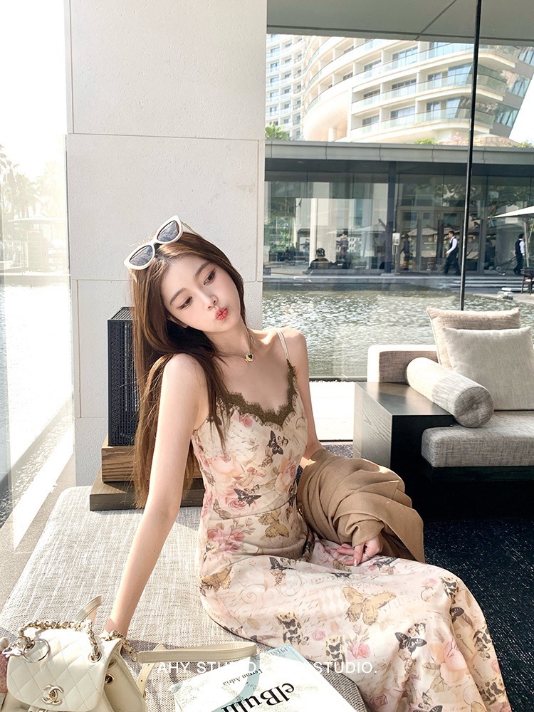AHY 長款V領花卉印花蕾絲修身氣質吊帶連衣裙女秋冬新款顯瘦裙子
