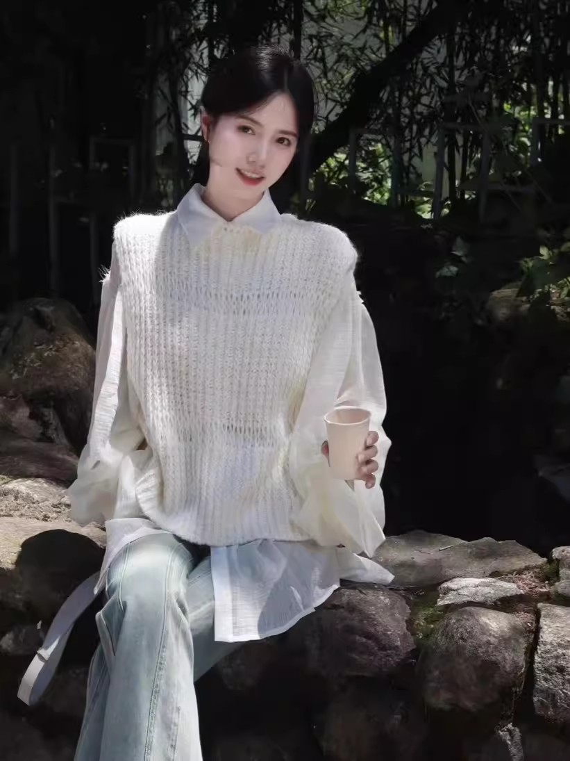 新款活潑減齡氣質套裝奶系穿搭秋天小眾針織馬甲上衣