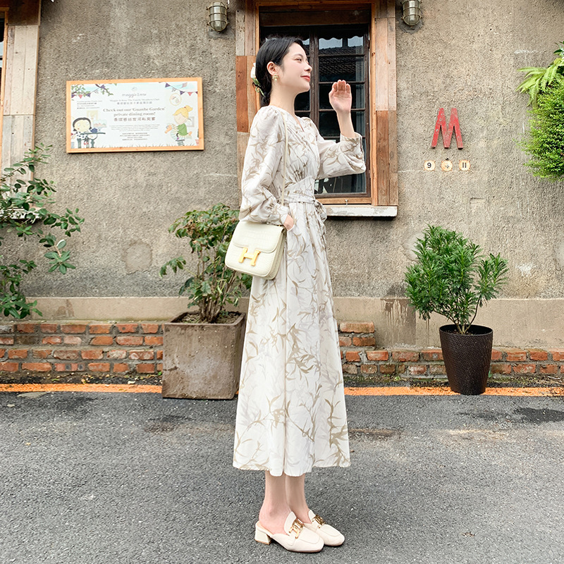 歐美少婦跨境新品顯瘦連衣裙雪紡開叉休閒長袖性感辣媽法式氣質