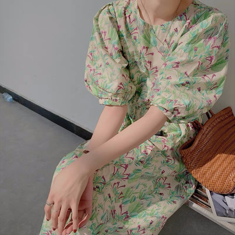 2024新款女裝小個子高級感小眾法式復古長裙泡泡袖碎花連衣裙子夏