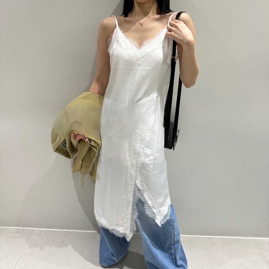 Korean ins early spring lazy lace splicing slit suspender dress