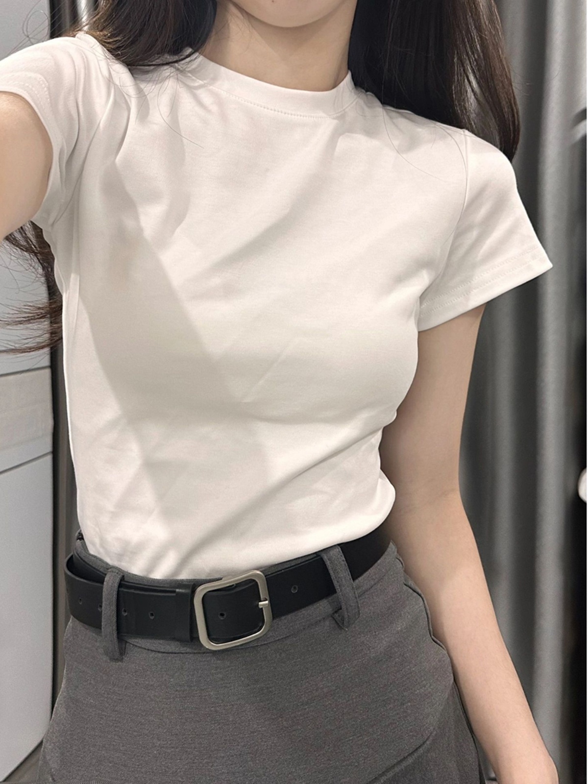 白色正肩短袖T恤女2024夏季小眾百搭修身顯瘦打底衫圓領上衣ins潮