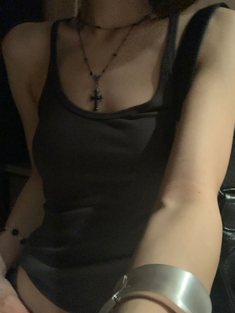 別致小u領螺紋修身背心夏季小眾高級感辣妹低領吊帶女打底衫上衣