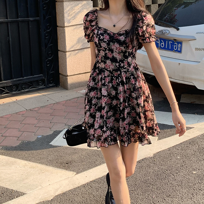 2024夏季新款百搭野玫瑰碎花連衣裙女茶歇裙初戀裙a字裙子