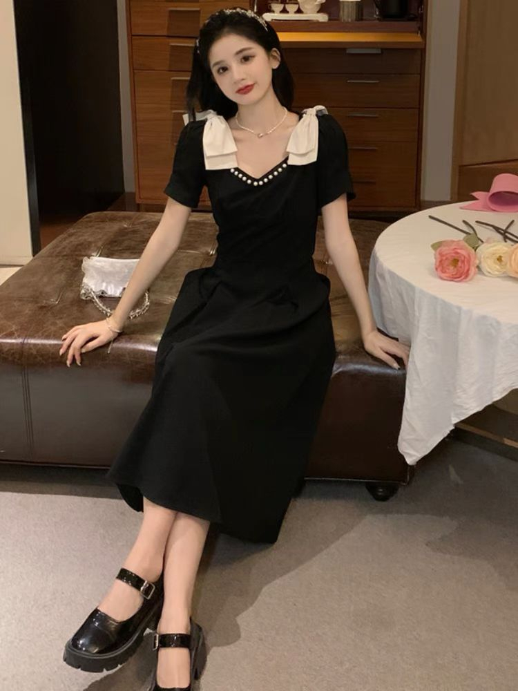 大碼法式蝴蝶結連衣裙女夏季新款胖MM赫本風小黑裙收腰氣質長裙子