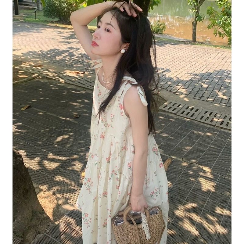 小清新甜美碎花吊帶連衣裙女學生春夏季寬鬆遮肉無袖中長款A字裙
