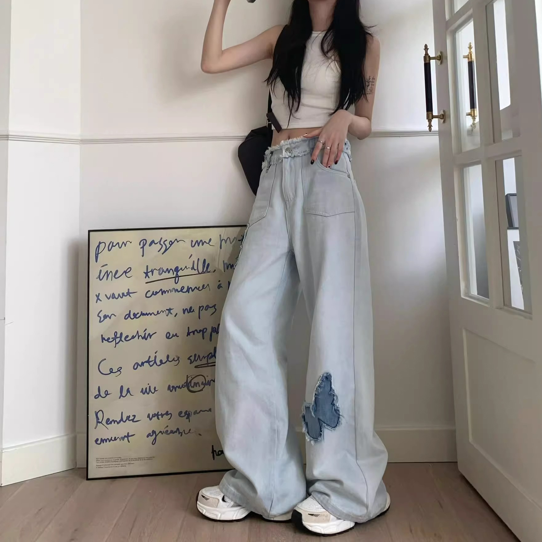 韓版高腰闊腿牛仔褲女2024新款寬鬆淺藍色蝴蝶寬鬆垂墜感直筒褲子
