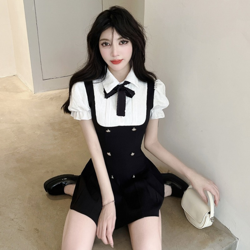 Fake two-piece short-sleeved dress for women spring college style puff sleeves A-line hip-hugging short skirt waist slimming skirt