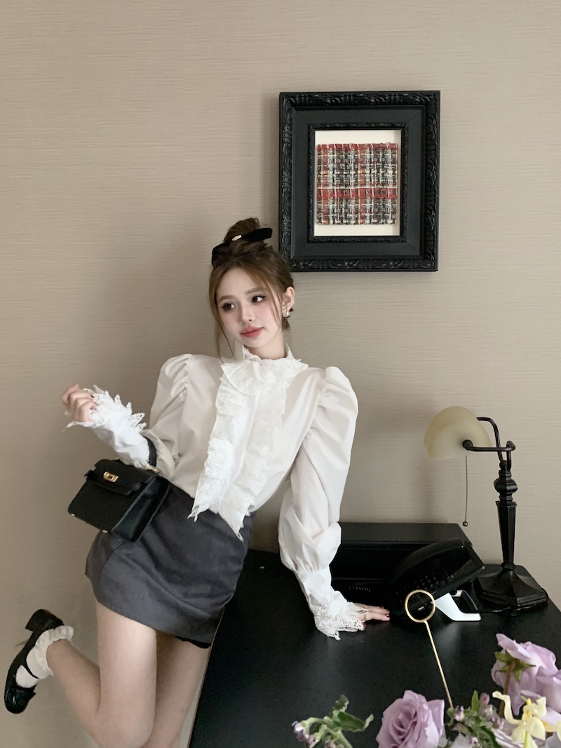實拍 早春別致上衣女法式高級感宮廷風燈籠袖拼接蕾絲花邊襯衫