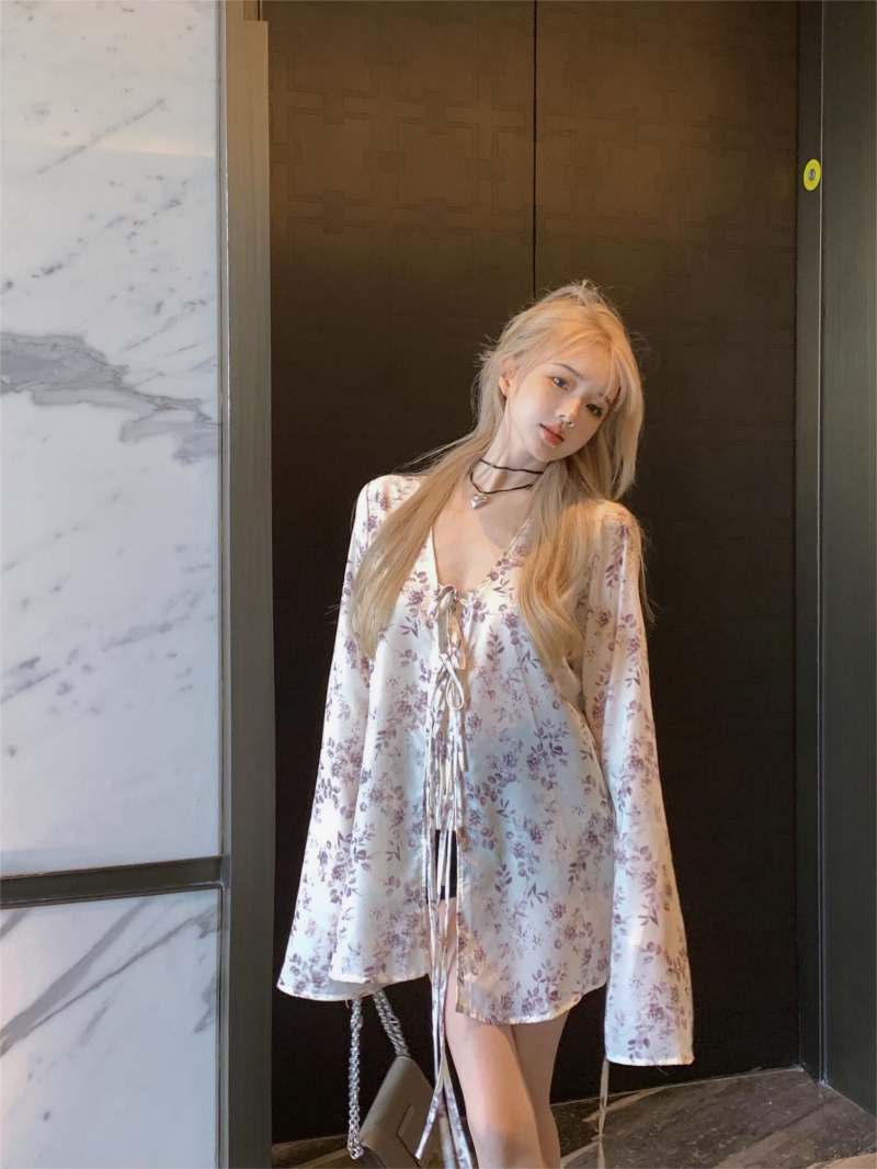 Actual shot of ice silk sunscreen floral cool top with niche design for women, long sleeves, high-end new Chinese style