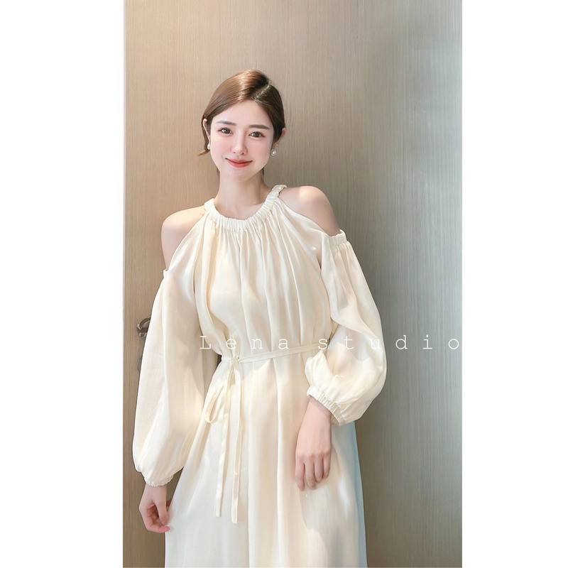 法式甜美性感收腰露肩連衣裙女春夏2024新款溫柔復古別致長款裙子