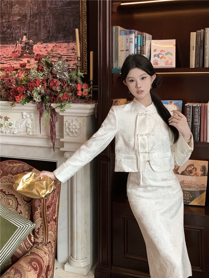 實拍~2024春季新中式國風套裝裙浮雕盤扣短外套半身裙兩件套