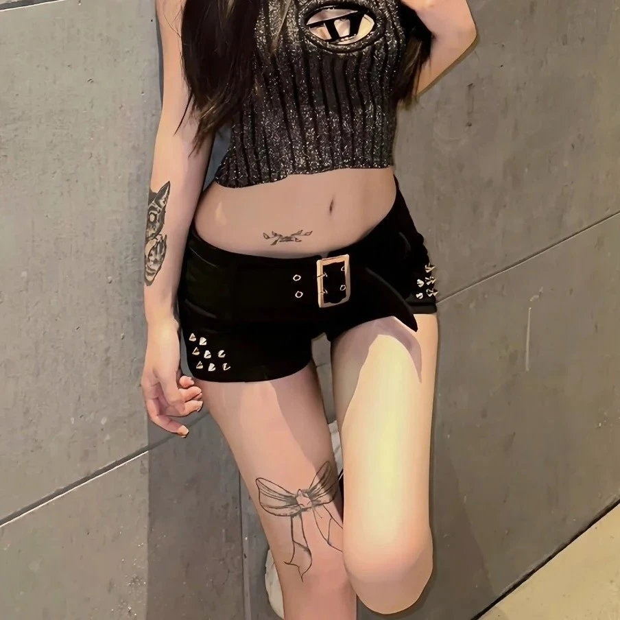 黑色低腰性感牛仔超短褲女夏季小個子鉚釘設計感彈力緊身提臀褲子